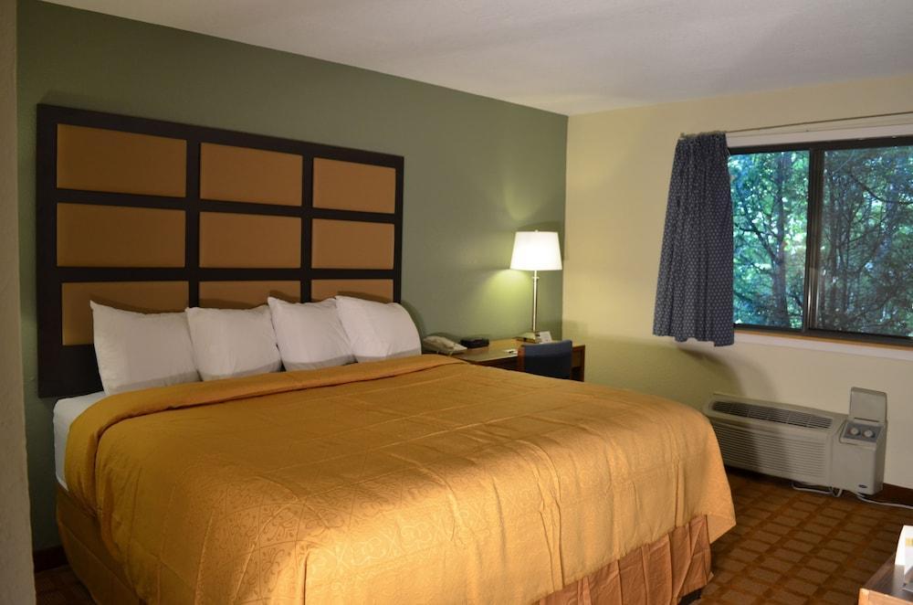 Quality Inn & Suites Marinette Екстер'єр фото