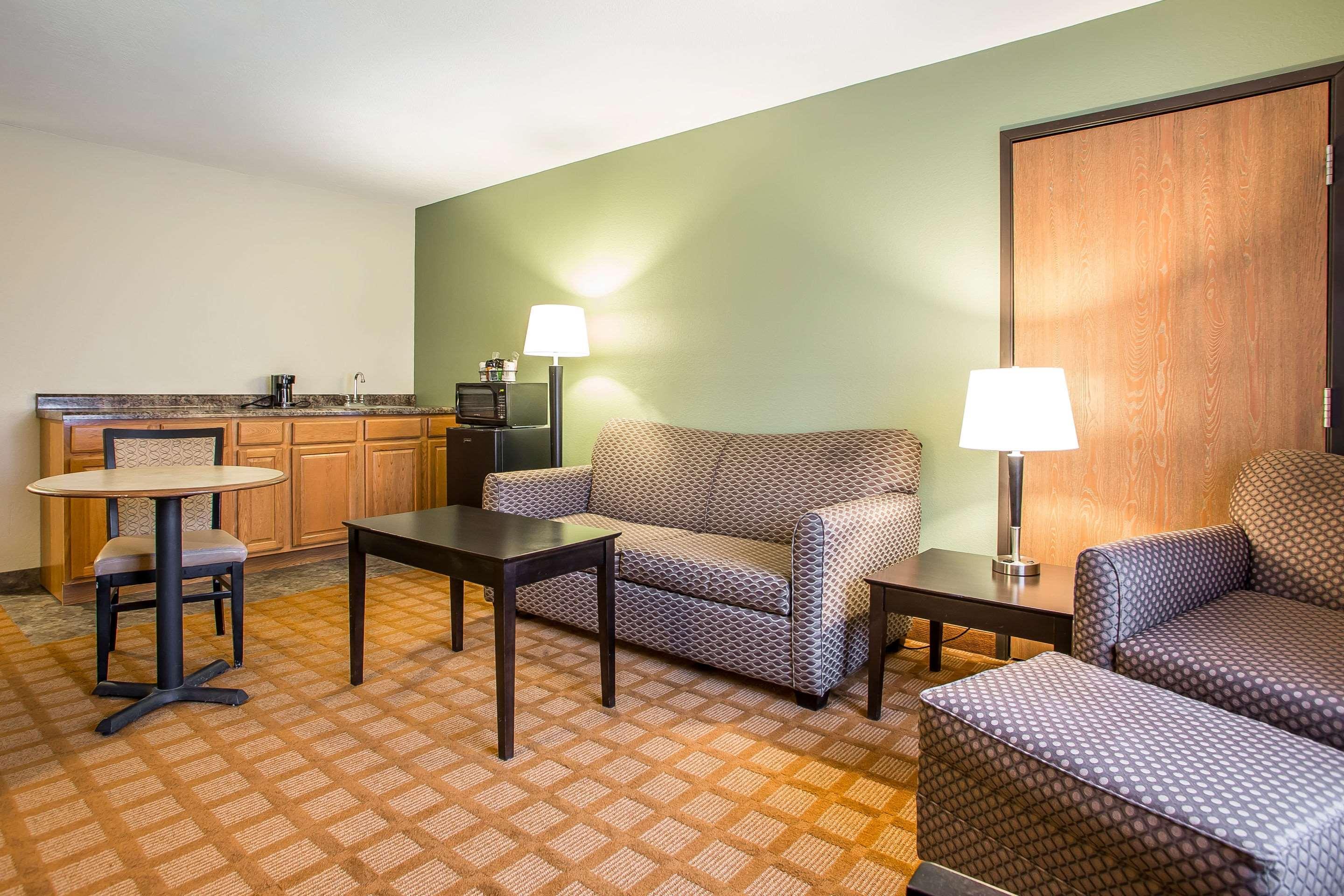 Quality Inn & Suites Marinette Екстер'єр фото